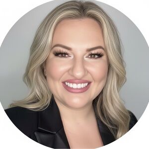 Meet your Posher, Lejla